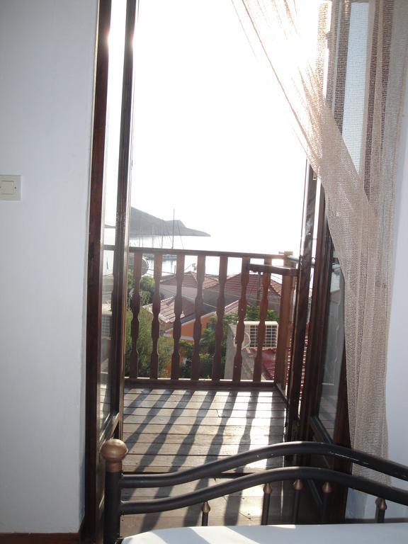 Villa Chrysodimi Chalki Town Bilik gambar