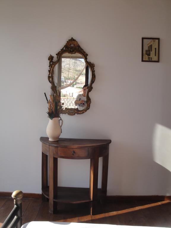 Villa Chrysodimi Chalki Town Bilik gambar