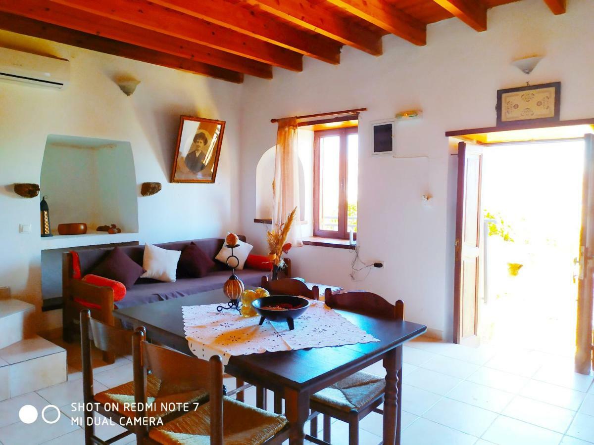 Villa Chrysodimi Chalki Town Luaran gambar